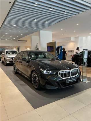 BMW 530e 2024