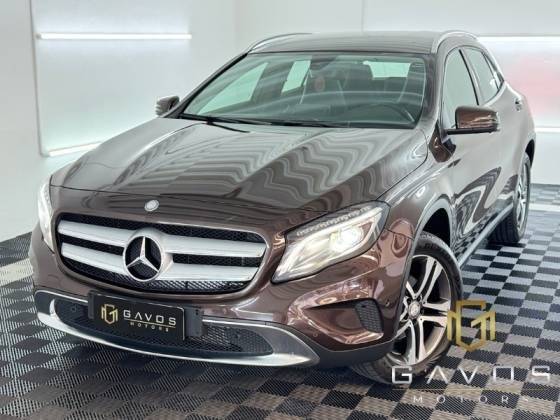 MERCEDES-BENZ GLA 200 2017