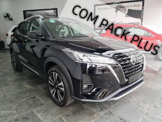 NISSAN KICKS PLAY 2025