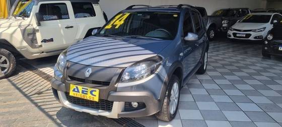RENAULT SANDERO 2014