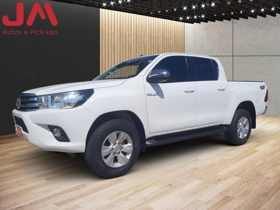 TOYOTA HILUX 2018
