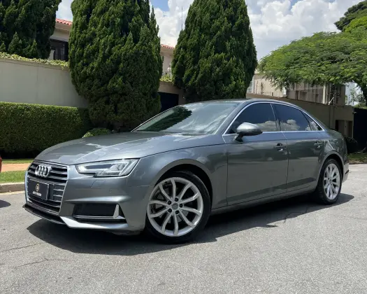 AUDI A4 2019