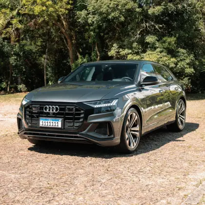 AUDI Q8 2023