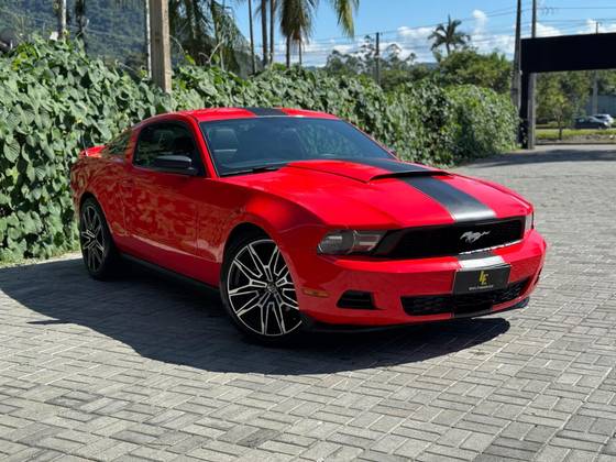 FORD MUSTANG 2012