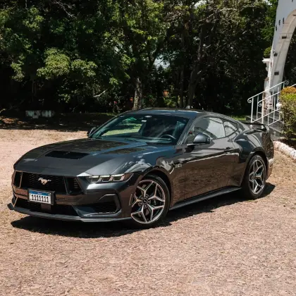 FORD MUSTANG 2024