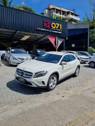MERCEDES-BENZ GLA 200 2016