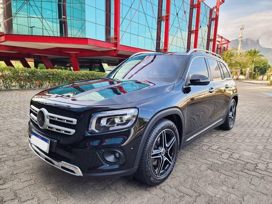 MERCEDES-BENZ GLB 200 2022
