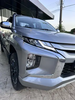 MITSUBISHI L200 TRITON 2023