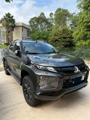MITSUBISHI L200 TRITON 2021