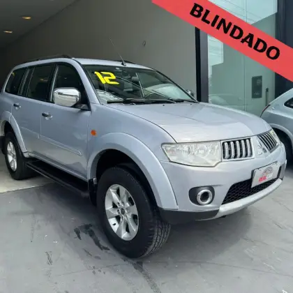 MITSUBISHI PAJERO DAKAR 2012