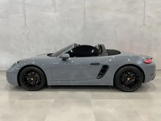 PORSCHE 718 2024