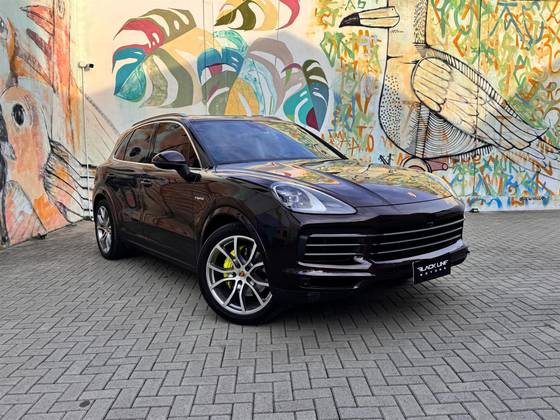 PORSCHE CAYENNE 2020