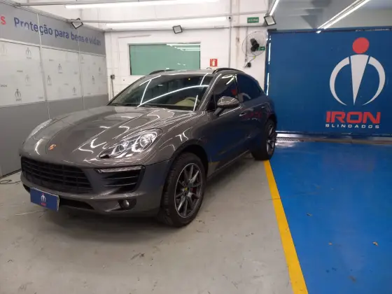 PORSCHE MACAN 2015
