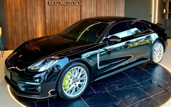 PORSCHE PANAMERA 2023