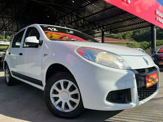 RENAULT SANDERO 2012