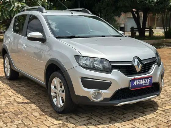 RENAULT SANDERO 2020