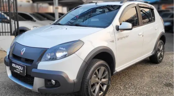 RENAULT SANDERO 2014