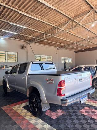 TOYOTA HILUX 2013