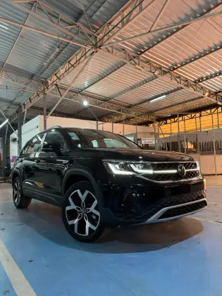 VOLKSWAGEN TAOS 2024