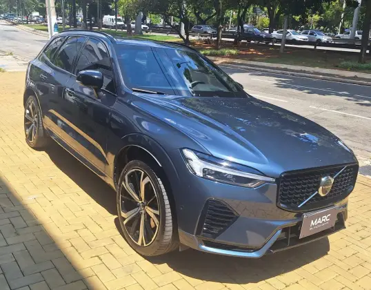 VOLVO XC60 2022