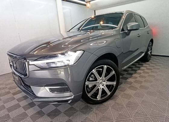 VOLVO XC60 2021