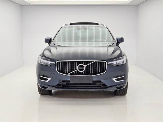 VOLVO XC60 2021