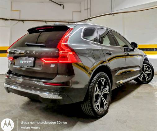 VOLVO XC60 2022