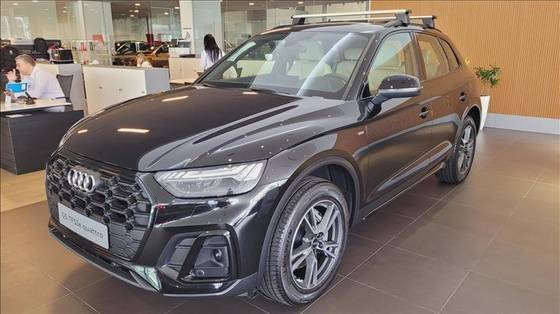 AUDI Q5 2024