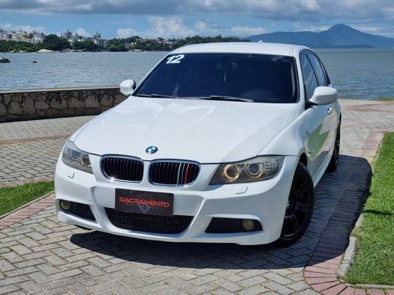 BMW 318i 2012