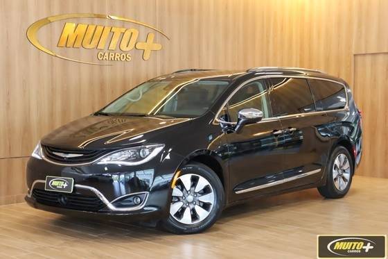 CHRYSLER PACIFICA 2018