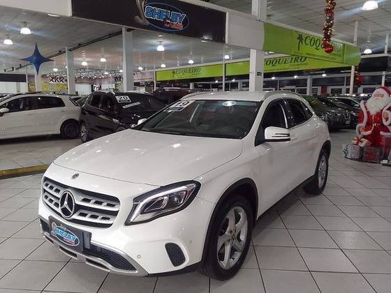 MERCEDES-BENZ GLA 200 2019