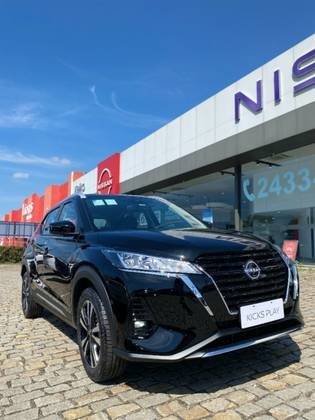NISSAN KICKS PLAY 2025
