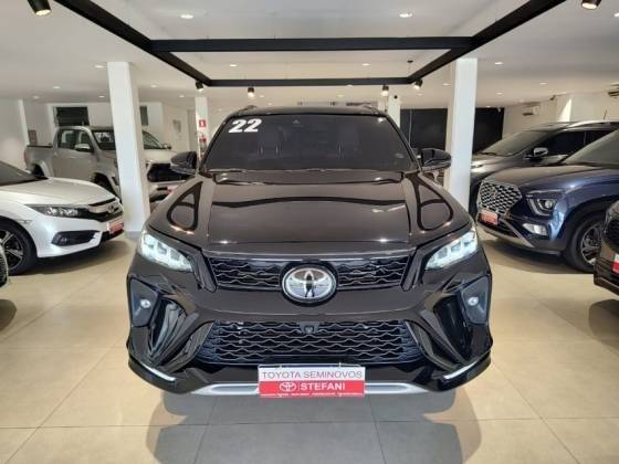 TOYOTA HILUX SW4 2022