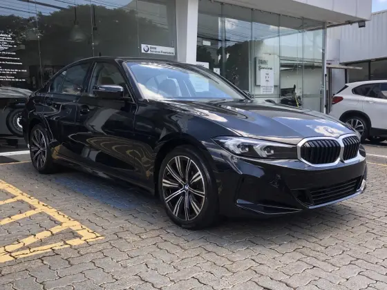 BMW 320i 2025