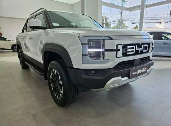 BYD SHARK 2025