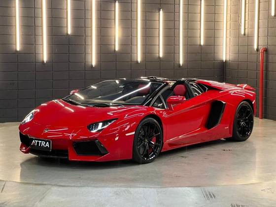 LAMBORGHINI AVENTADOR 2015