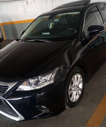 LEXUS CT200H 2015