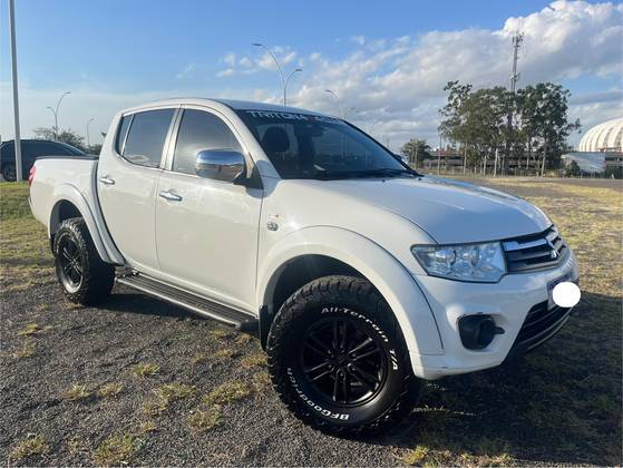 MITSUBISHI L200 TRITON 2014