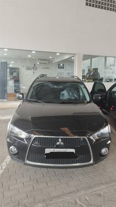 MITSUBISHI OUTLANDER 2013