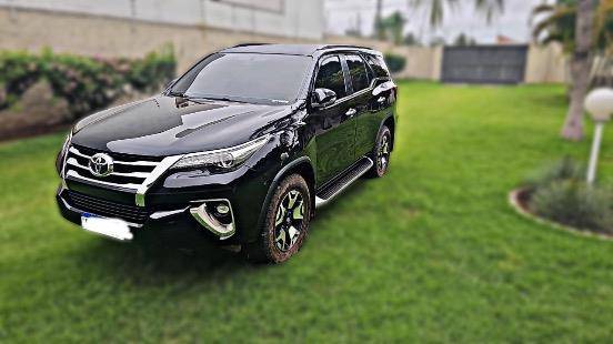 TOYOTA HILUX SW4 2019