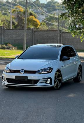 VOLKSWAGEN GOLF 2019