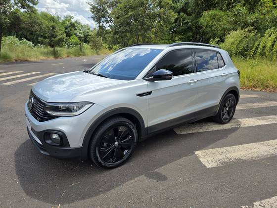 VOLKSWAGEN T-CROSS 2021