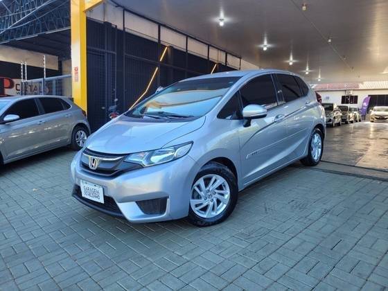 HONDA FIT 2016