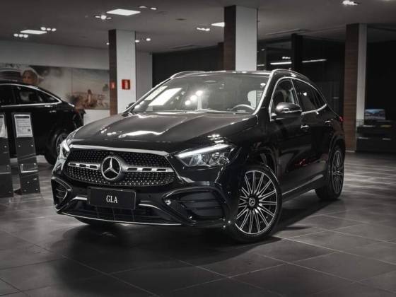 MERCEDES-BENZ GLA 200 2025