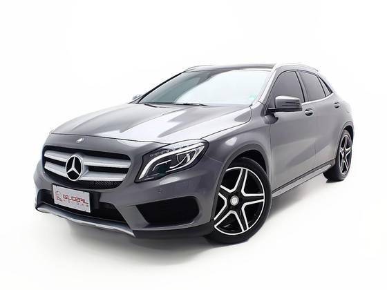 MERCEDES-BENZ GLA 250 2017