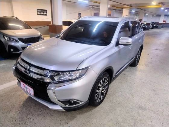 MITSUBISHI OUTLANDER 2018