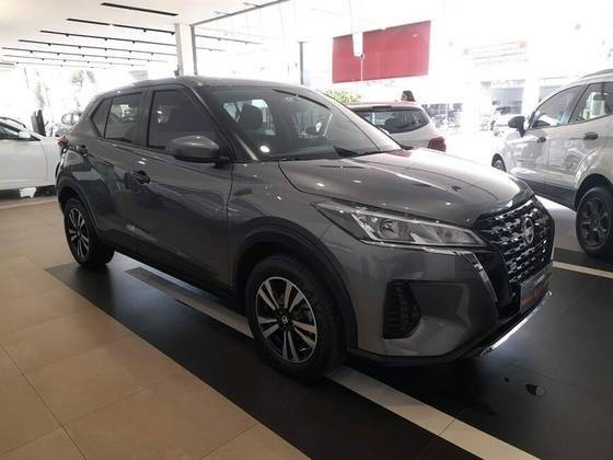 NISSAN KICKS 2023