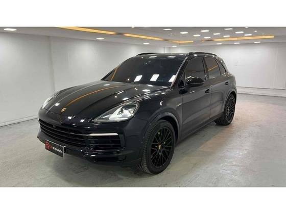 PORSCHE CAYENNE 2020