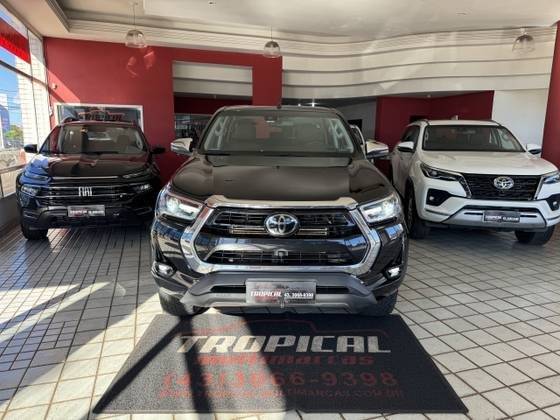 TOYOTA HILUX 2022