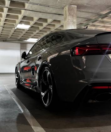 AUDI RS5 2021